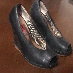 Seychelles leather wedges open toed like new